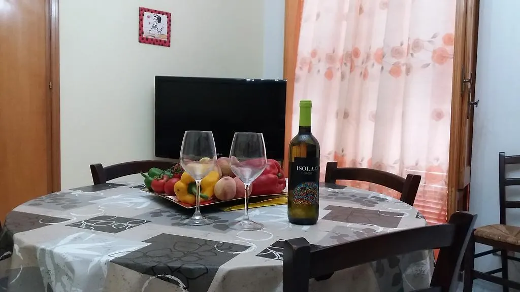 발레스트라테 Casa Sharon 아파트 0*,